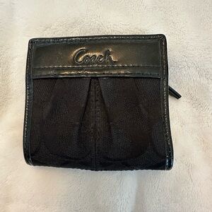 Coach SOHO Pleated SIG C’s Jacquard/Leather Mini Wallet